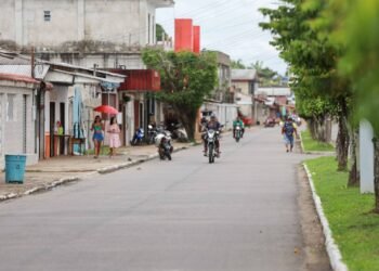 Wilson Lima inaugura obras em Maraã e Uarini