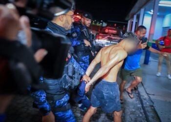 Romu impede assalto a ônibus e prende suspeitos na zona Norte de Manaus