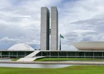 Elan Alencar e Eduardo Braga mantêm agenda ativa em Brasília