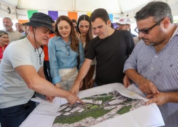 Complexos viários, viadutos e intervenções estratégicas reorganizam o trânsito, reduzem o tempo de viagem e ampliam conexões entre as zonas de Manaus