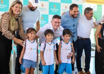 Prefeito David Almeida consolida gestão responsável e planejamento como base dos investimentos históricos em educação em Manaus
