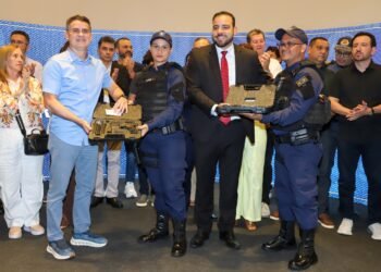 Guarda Municipal de Manaus recebe 127 novos agentes armados