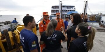 Governo do Amazonas monta força-tarefa para resgate de vítimas de naufrágio de embarcação