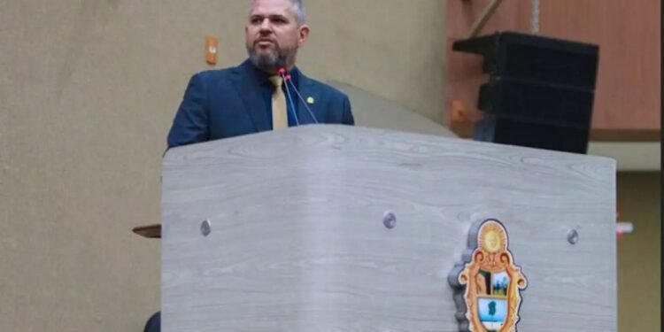 Balanço de 2025 marca discurso de Elan Alencar na CMM