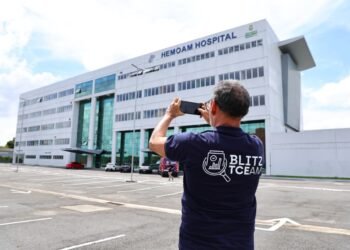 Blitz do TCE-AM inspeciona andamento das obras do Hospital do Sangue do Hemoam