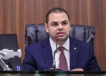 Roberto Cidade reforça rede de proteção com leis de enfrentamento às drogas e ao alcoolismo