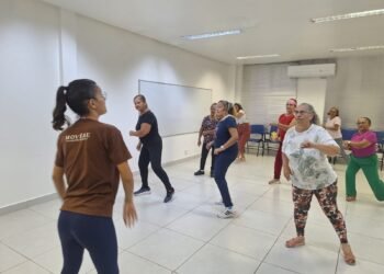 Manausprev inicia atividades de qualidade de vida com turma de dança para aposentados