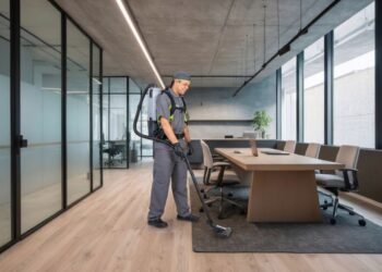 Terceirização de serviços reduz custos e aumenta produtividade de empresas no Amazonas