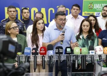 Governador Wilson Lima inicia ano letivo de 2026 destacando novas ferramentas digitais e conquistas de alunos da rede pública