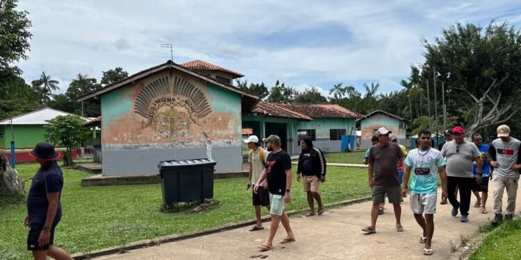 Prefeito Lucenildo Macedo mantém ritmo de trabalho em Alvarães mesmo durante o Carnaval