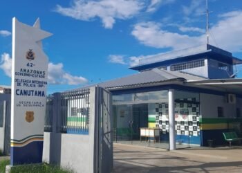 PC-AM, PMAM e GCM prendem homem em flagrante com oxi e maconha, em Canutama