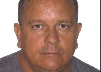 PC-AM divulga imagem de comandante de embarcação envolvido em naufrágio no Encontro das Águas