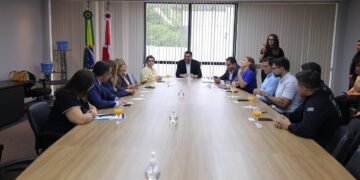 Governador Wilson Lima articula ações integradas para fortalecer a proteção e o bem-estar animal no Amazonas