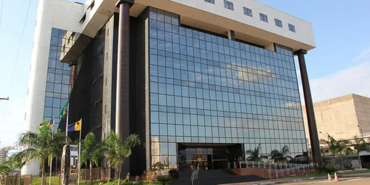 Justiça decreta prisão de suspeito de matar professora em Porto Velho