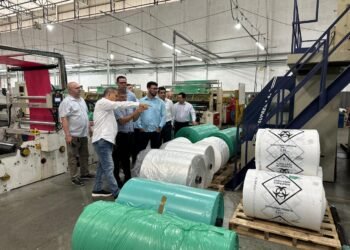 Comitiva da Suframa conhece operações de três empresas em Manaus