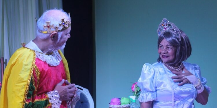 ‘Foram Felizes Para Sempre’: FUnATI apresenta comédia sensível sobre autonomia, beleza e envelhecimento ativo