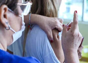 Prefeitura de Manaus amplia oferta da vacina contra influenza para o público geral a partir desta terça-feira