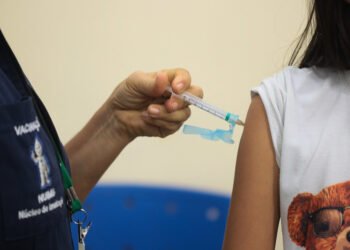 Prefeitura de Manaus reforça importância da vacinação contra o HPV para prevenção do câncer