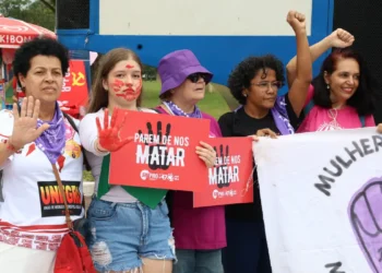 Protestos contra a violência de gênero tomam o Brasil neste 8 de março Mulheres foram às ruas em várias cidades do país
