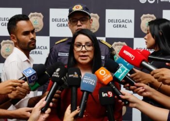 Polícias Civil e Militar prendem homem por feminicídio de companheira em Carauari