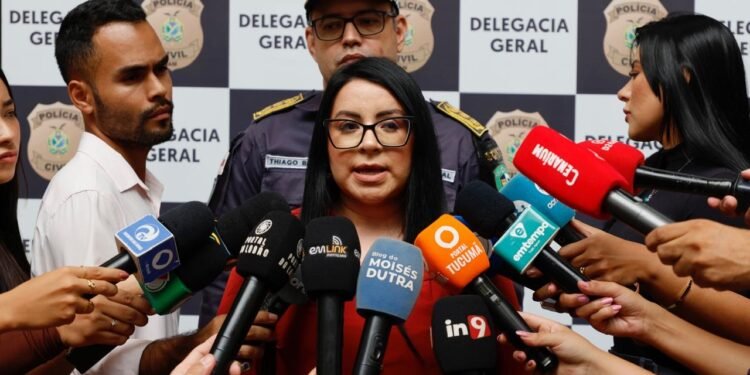 Polícias Civil e Militar prendem homem por feminicídio de companheira em Carauari