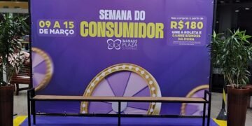Roleta premiada distribui brindes imediatos para clientes do Manaus Plaza Shopping