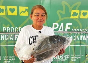 ADS beneficia cerca de 8 mil pessoas com doação de pescado na 33ª edição do Governo Presente, na zona norte