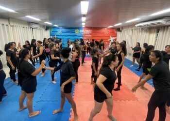 Governo do Amazonas amplia ações no interior com curso de defesa pessoal feminina e abertura de vagas no Pelci