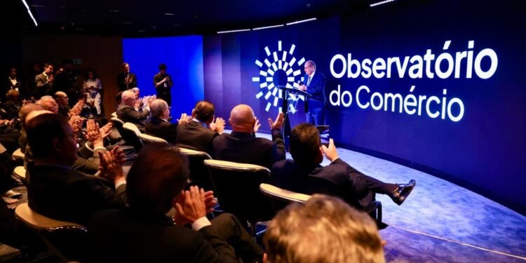 CNC lança Observatório do Comércio, onde os dados do Brasil geram decisões