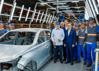 Lula diz que governo apresentará solução para famílias endividadas