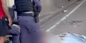 Jovem morre após grave acidente de moto na Djalma Batista, em Manaus; mãe se desespera