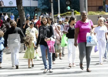 Desemprego sobe para 5,8% em fevereiro, mas é o menor para o trimestre