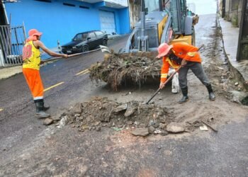 Prefeitura de Manaus intensifica limpeza urbana e protege sistemas de drenagem contra alagamentos no São José