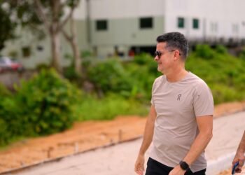 Prefeito David Almeida fiscaliza avanço dos serviços do quarto complexo viário de sua gestão e obra estratégica de mobilidade