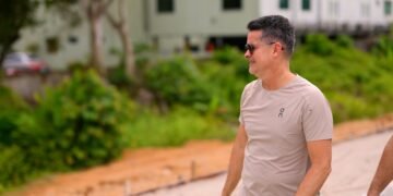 Prefeito David Almeida fiscaliza avanço dos serviços do quarto complexo viário de sua gestão e obra estratégica de mobilidade