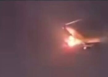 Motor de avião explode e piloto faz pouso de emergência em São Paulo