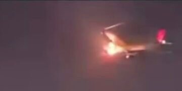 Motor de avião explode e piloto faz pouso de emergência em São Paulo