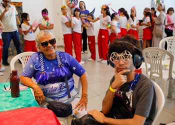 Governo do Amazonas realiza 4ª edição do Baile Inclusivo no Vasco Vasques e reúne PcDs em festa carnavalesca