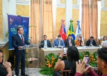 Vice-governador Tadeu de Souza reforça parceria com Judiciário para a regularização fundiária no Amazonas