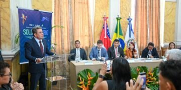 Vice-governador Tadeu de Souza reforça parceria com Judiciário para a regularização fundiária no Amazonas