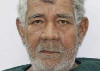 IML pede ajuda para localizar familiares de José Carlos Correa da Silva Filho