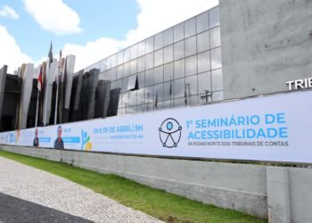 TCE-AM leva serviços e orientação a pessoas com deficiência em seminário inédito