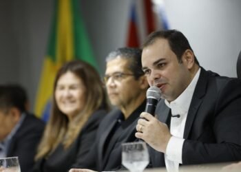 Governador interino Roberto Cidade empossa novos defensores públicos e reforça atuação da DPE no interior do Amazonas
