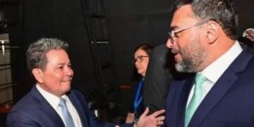 Renúncia dupla muda governo e coloca Roberto Cidade no poder