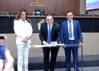 Deputado Adjuto Afonso assume a presidência da Aleam em novo cenário político no Amazonas