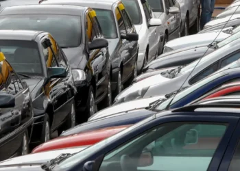 Financiamento de veículos cresce 12,8% no trimestre