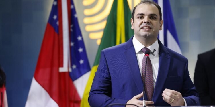 Governador interino Roberto Cidade destaca ampliação da cidadania no interior durante abertura do ‘Registre-se em Manaus’