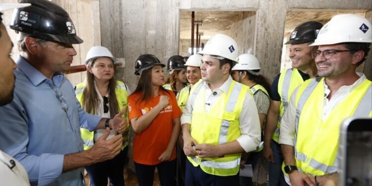Em vistoria de obras do Residencial Compensa, governador interino Roberto Cidade destaca continuidade dos projetos habitacionais no Amazonas