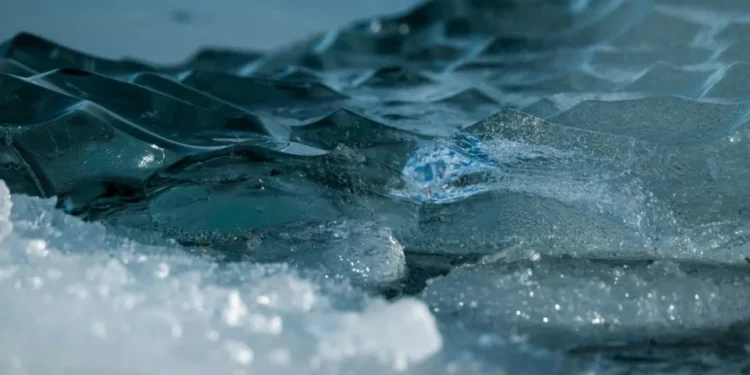 China bate recorde ao perfurar gelo na Antártida