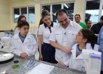 Em Humaitá, governador Roberto Cidade beneficia mulheres, pessoas com deficiência e famílias em vulnerabilidade com ações sociais